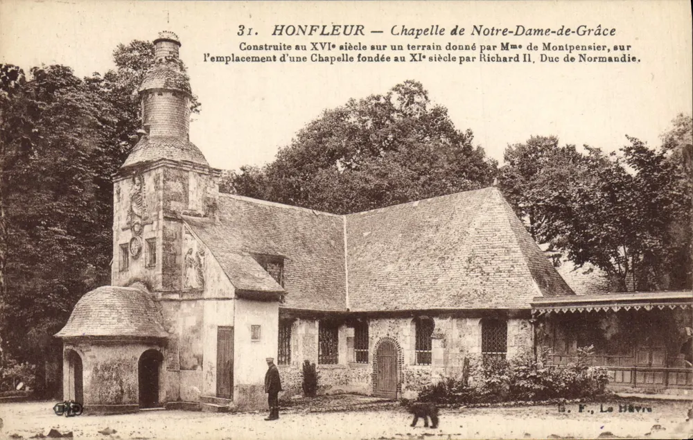 Honfleur — Capela de Nossa Senhora da Graça — G. F. Le Havre - Frente