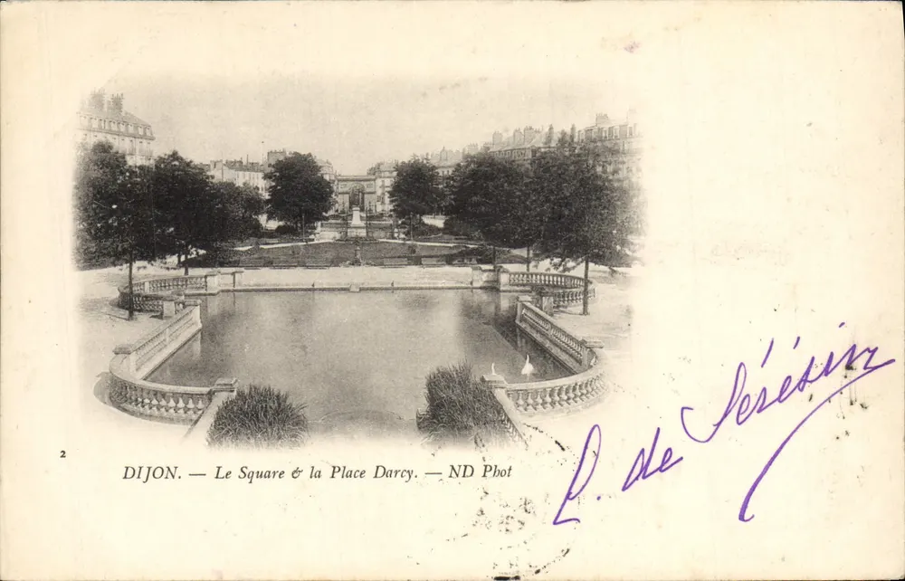 Dijon — O Parque e a Praça Darcy — ND Phot - Frente