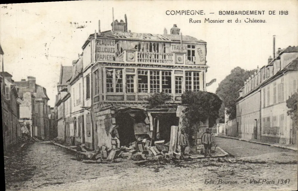 Compiègne — Bombardement 1918 — Straßen Mosnier und du Château — Édit. Bourson, Vise Paris 1347 - Vorderseite