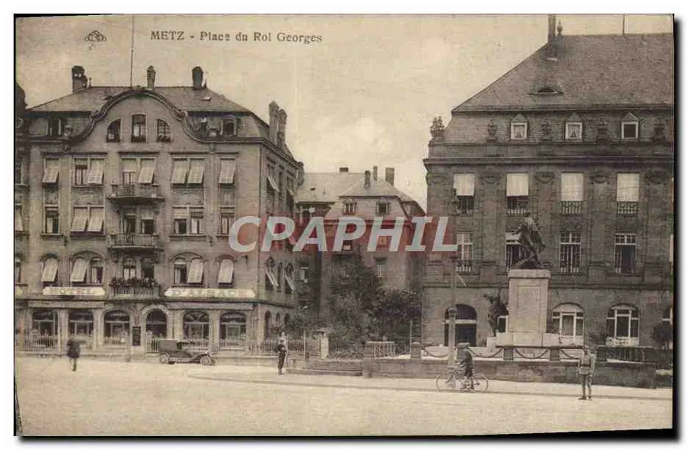 METZ - Place du Roi Georges — städtische Ansicht mit Denkmal und Gebäuden — unbekannter Verlag - Vorderseite