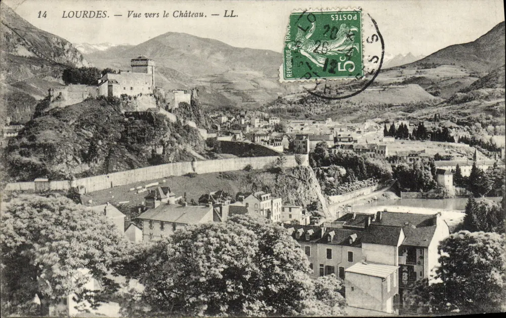 Lourdes — Vue vers le Château — LL. — Éditeur LL. — N° 14 - Frente