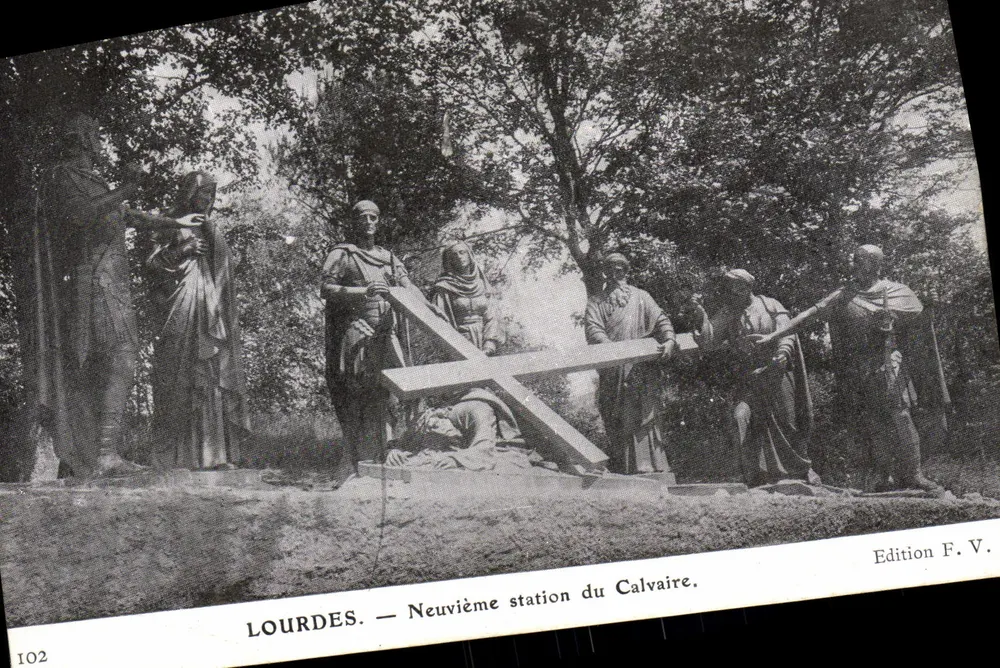 Lourdes — Neunte Station des Kreuzwegs — Edition F. V. - Vorderseite
