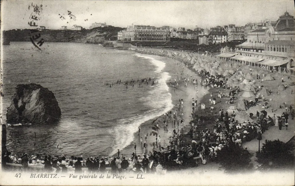 Biarritz — Visão geral da Praia — LL. n°47 - Frente