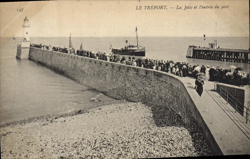 Le Tréport — Die Mole und der Hafen-Eingang — ND Phot - Vorderseite