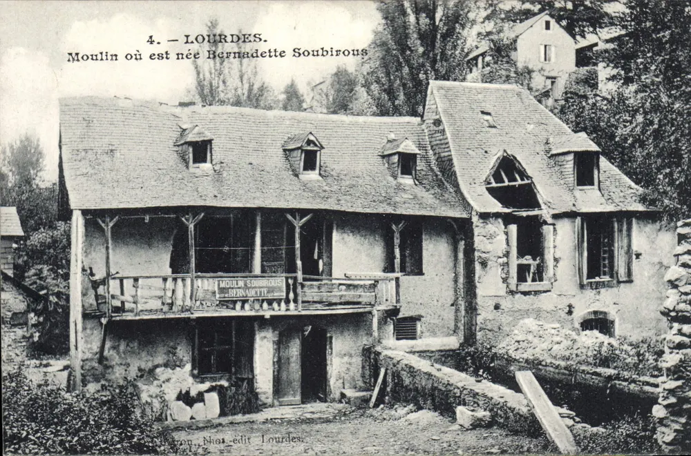 Lourdes. Mühle, in der Bernadette Soubirous geboren wurde — Verlag Phoï, Lourdes, Nr. 4 - Vorderseite