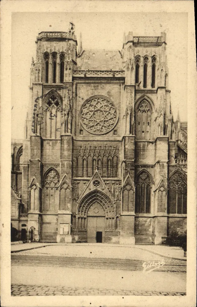 Cathédrale Saint-André — façade gothique avec rosace — Édition d'Art A. Gilbert, Bordeaux - Frente