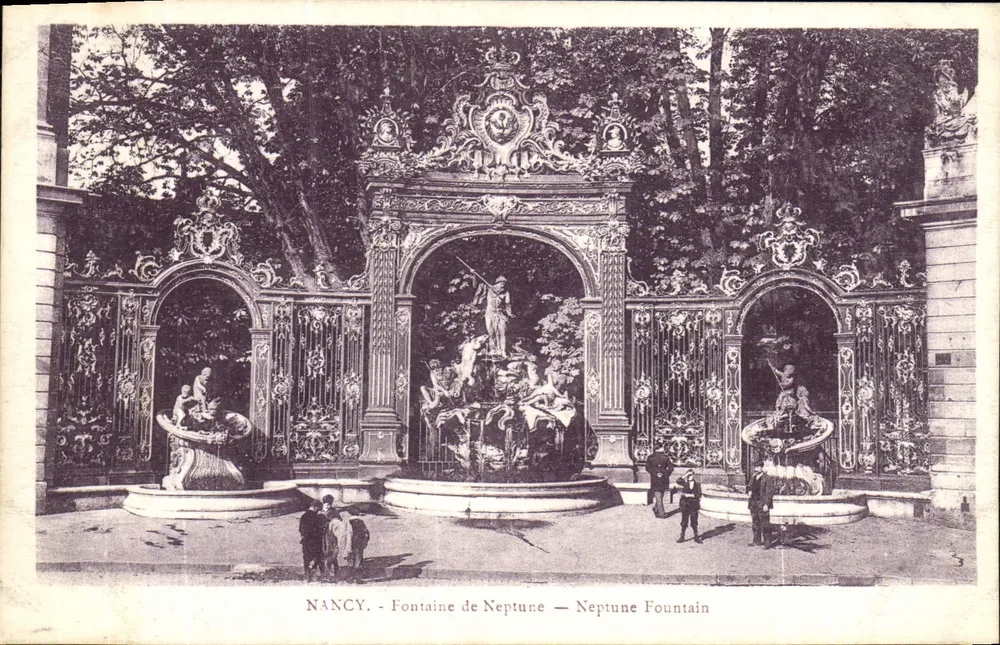 NANCY - Fonte de Netuno — Neptune Fountain — n° 54 - Frente