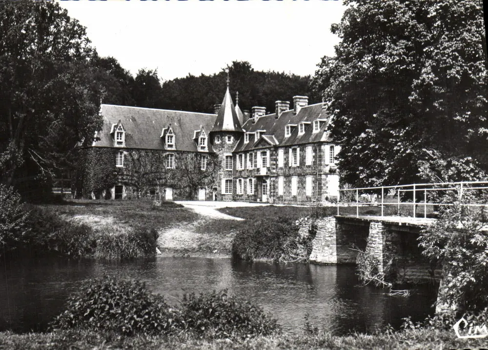 Ver-sur-Sienne (50) - O Castelo — Combière Imprimeur Macon, n°1 - Frente