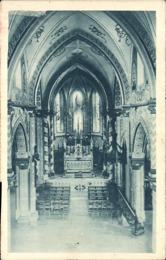 Heiligtum Notre-Dame de Quézac (Cantal) — Die große Kirche — FLIM - Vorderseite