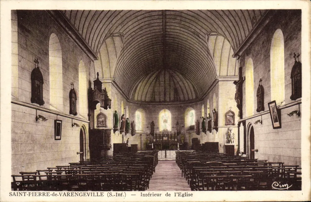 Saint-Pierre-de-Varengeville (S.-Inf.) — Innenansicht der Kirche - Vorderseite