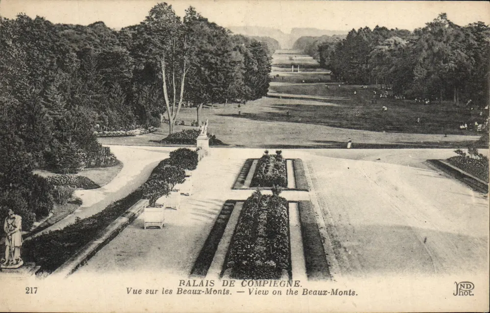 Palácio de Compiègne — Vista dos Beau-Monts — ND Phot. - Frente