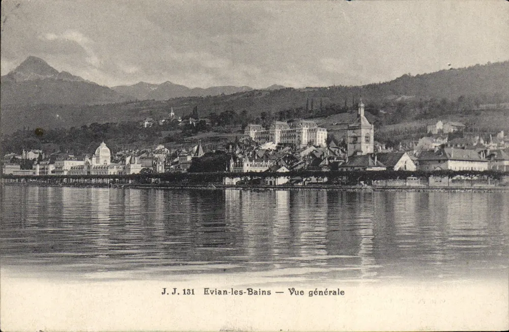 Evian-les-Bains — Vista geral — J.J. 131 - Frente