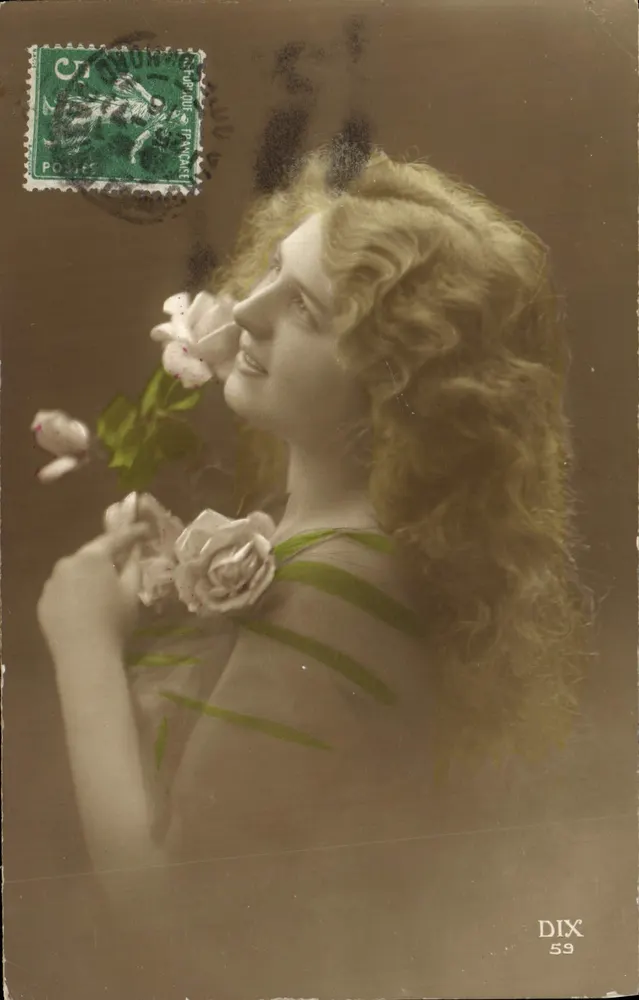 Jeune femme aux cheveux bouclés — portrait en sépia — éditeur DIX 59 - Vorderseite