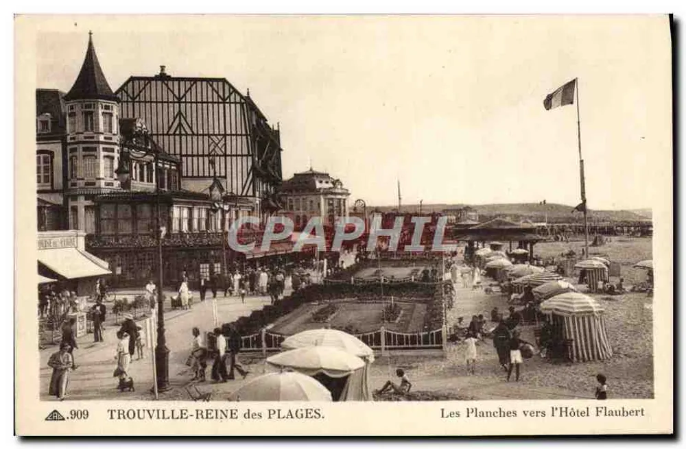 Trouville-Reine des Plages — Die Planches in Richtung Hotel Flaubert — n°909 - Vorderseite