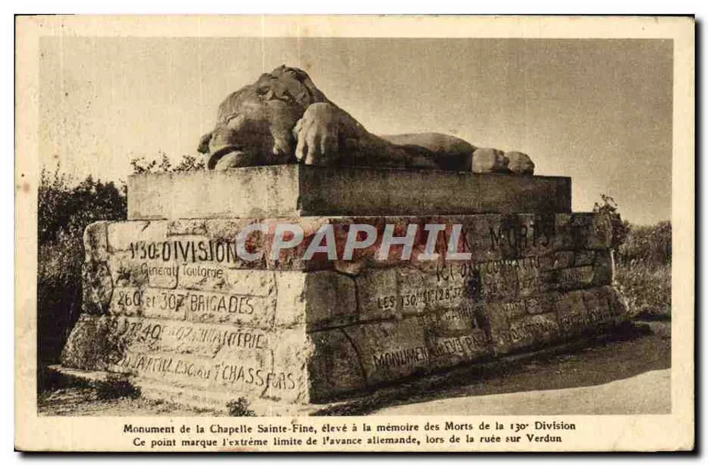 Monument de la Chapelle Sainte-Fine — statue de lion sur socle gravé — éditeur : René Paris, sculpteur - Recto