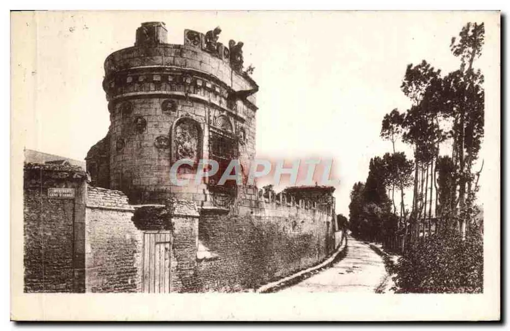 Caen — A Torre dos Homens de Armas (século XVI) — Cindes Arts - Frente