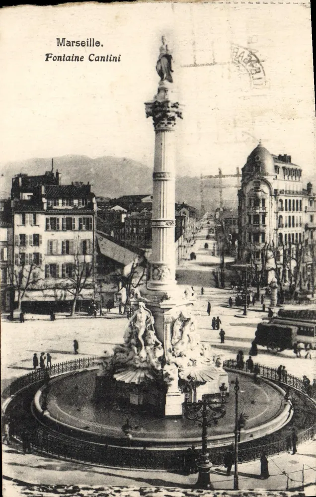 Marseille. Fontein Cantini — uitzicht op de plein met zuil en beelden — uitgever niet zichtbaar - Voorkant