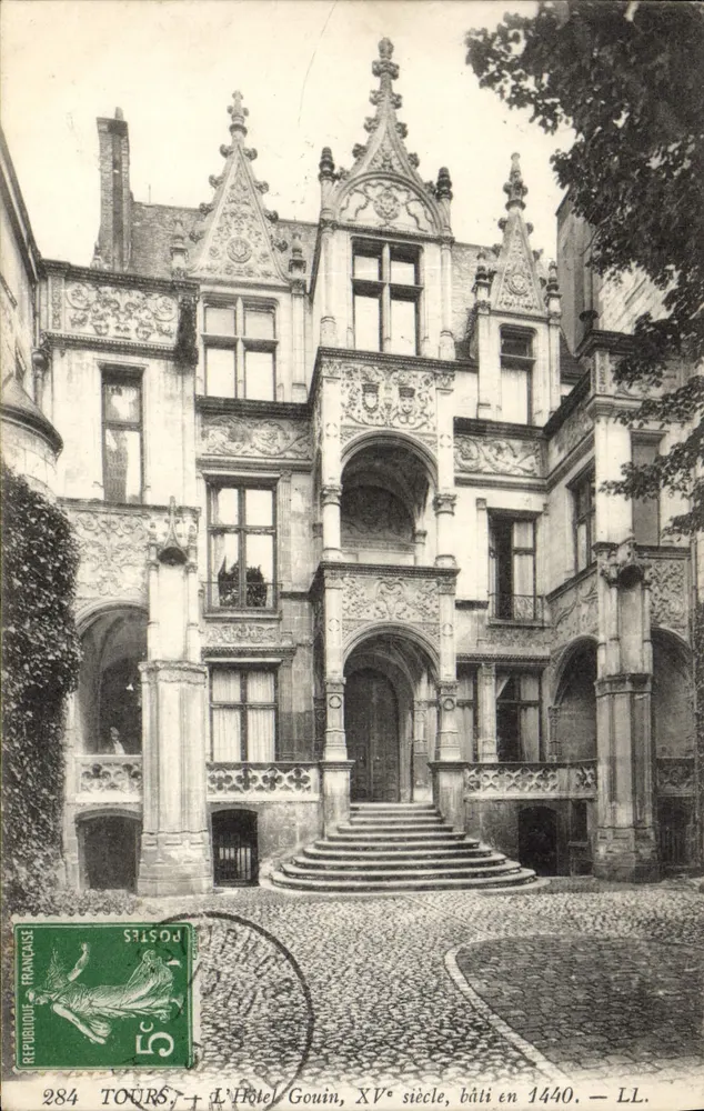 Tours — O Hotel Gouin, XVᵉ século, construído em 1440 — LL. - Frente