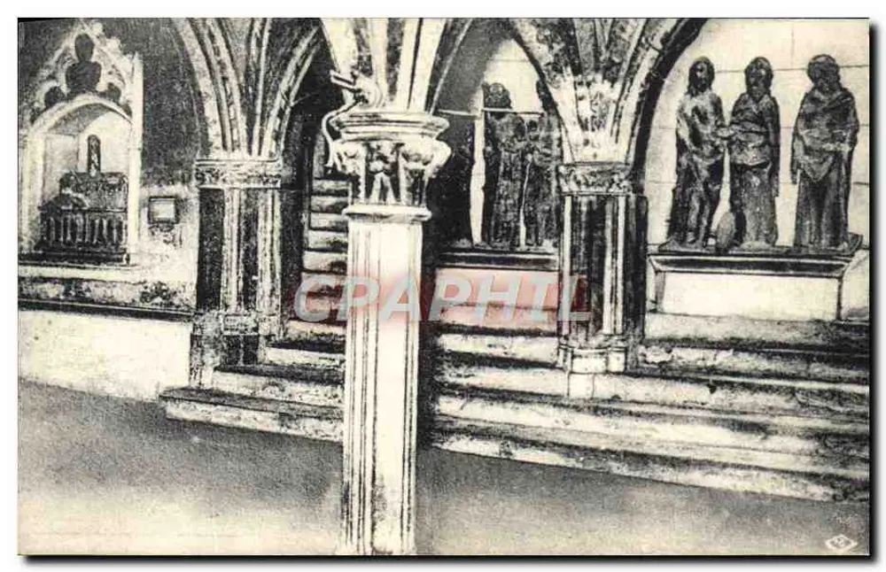 Krypta der Heiligen Körper — Basilika Saint-Sernin — Toulouse - Vorderseite