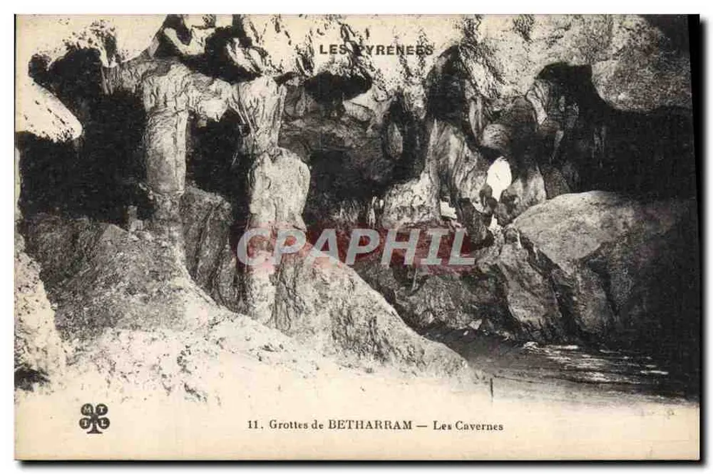 Grutas de BETHARRAM — As Cavernas — Os Pirineus - Frente