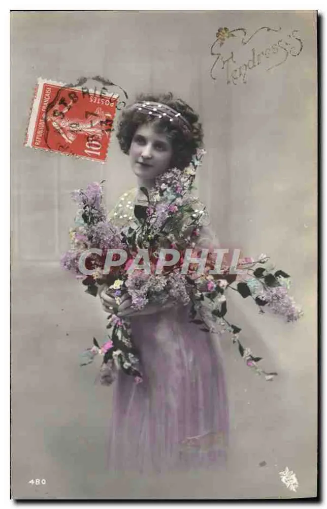 Junge Frau in lila Kleid mit Blumenstrauß — Tendresses — unbekannter Verlag, Nr. 480 - Vorderseite