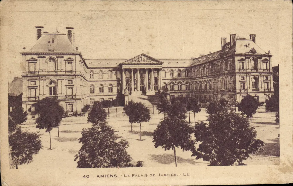 Amiens - O Palácio de Justiça — LL, n° 40 - Frente