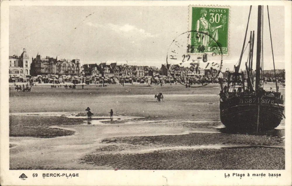 Berck-Plage — A Praia com maré baixa - Frente
