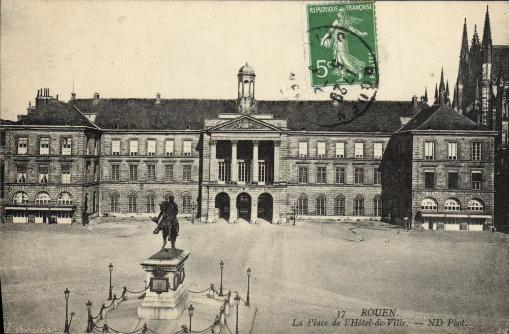 Die Place de l'Hôtel-de-Ville — Rouen — ND Phot. - Vorderseite