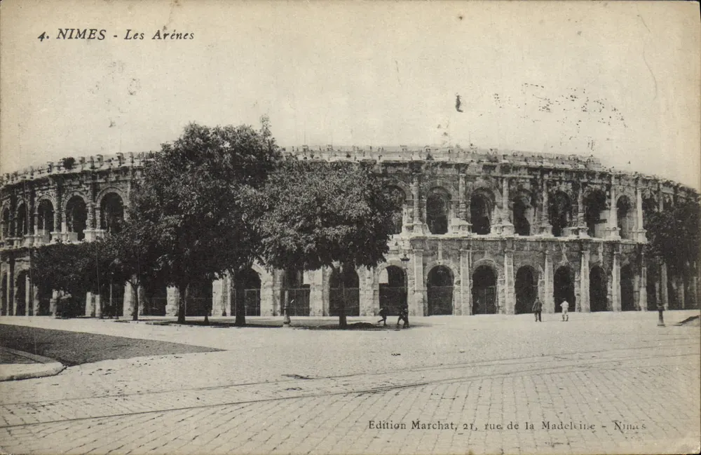 NIMES - As Arênes — Edição Marchat, rue de la Madeleine - Frente