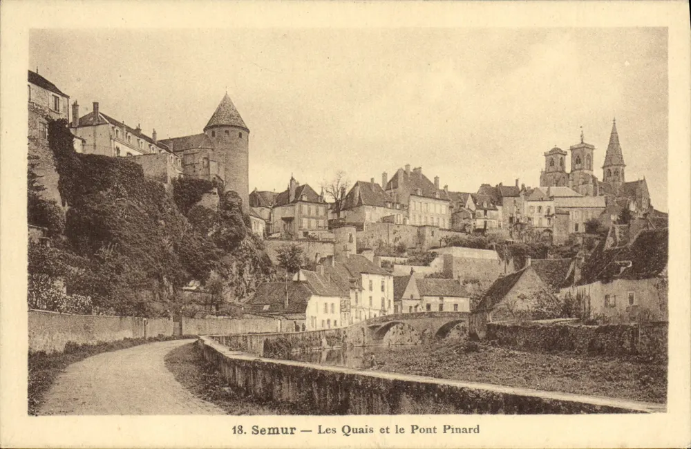 Semur — Os Quais e o Ponte Pinard — Edição do Syndicat d'Initiative de Semur-en-Auxois - Frente