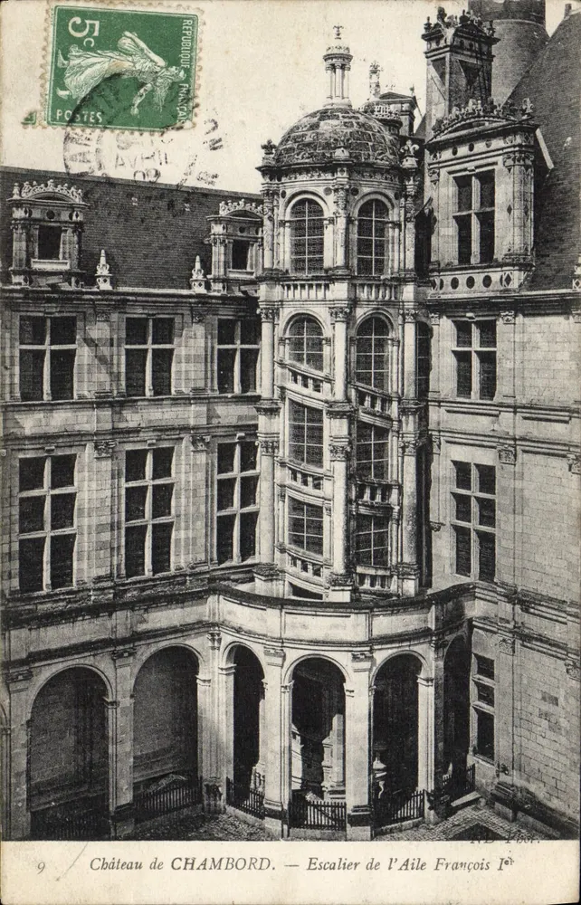 Schloss CHAMBORD — Treppen der Flügel von François Iᵉʳ — Verleger A. D. P. (Nr. 9) - Vorderseite