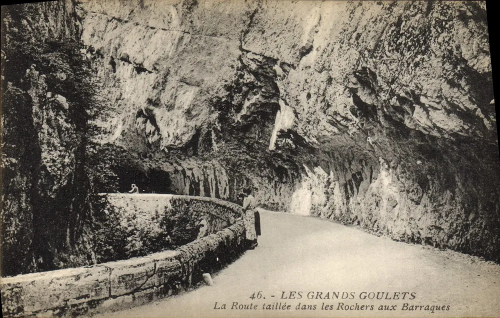 Les Grands Goulets — Die Straße, geschnitten in die Felsen bei Barraques — Éditions Marti, 4 Place Varenne, Paris - Vorderseite