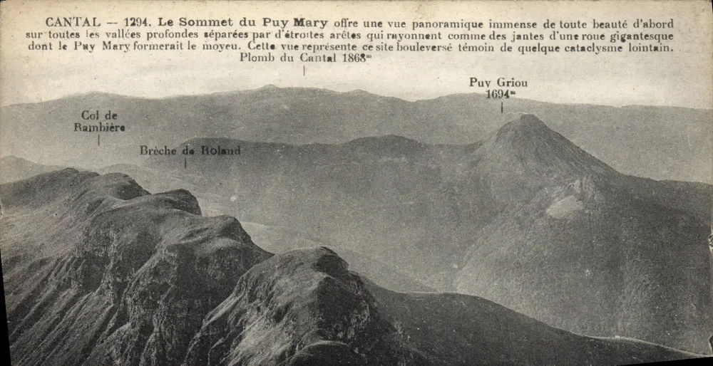 Cantal — O Cume do Puy Mary — vista panorâmica — Plomb du Cantal 1868 - Frente