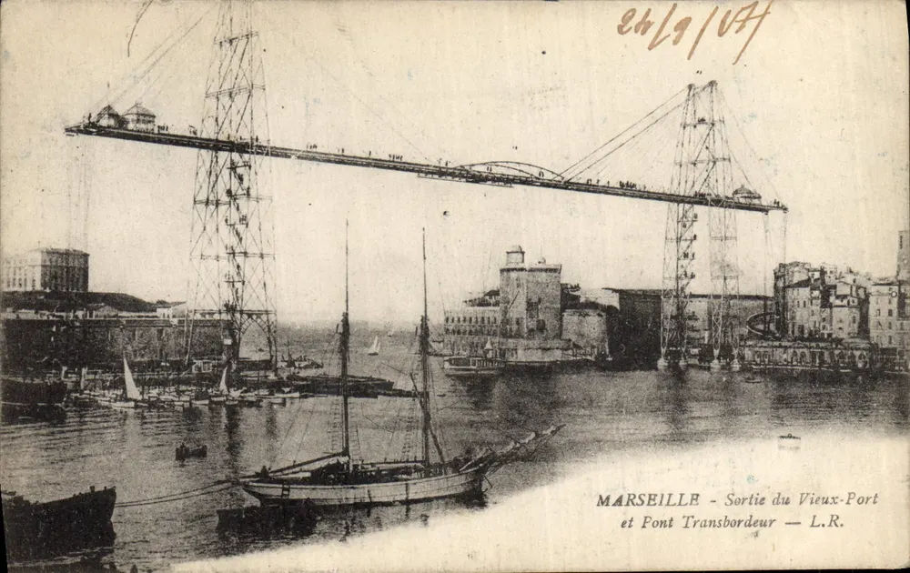 Marseille - Ausfahrt des Vieux-Port und Pont Transbordeur — L.R. - Vorderseite