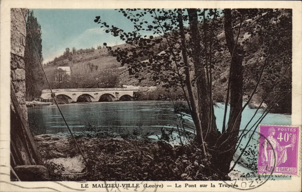LE MALZIEU-VILLE (Lozère) — Die Brücke über die Truyère — Fot. Dumbier MacJ.C. - Vorderseite