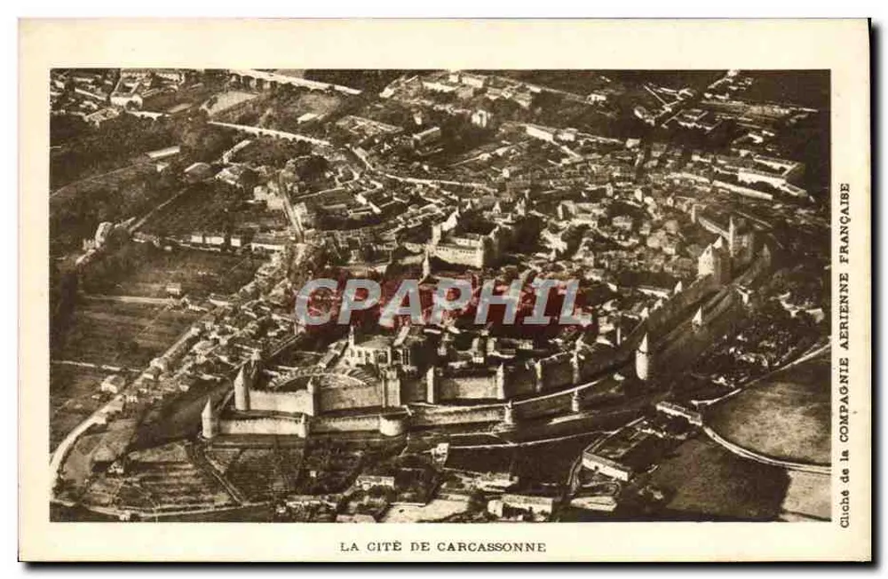 A Cidade de Carcassonne — vista aérea — Cliché da Compagnia Aérea Francesa - Frente