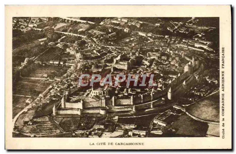 A Cidade de Carcassonne — vista aérea — Cliché da Companhia Aérea Francesa - Frente