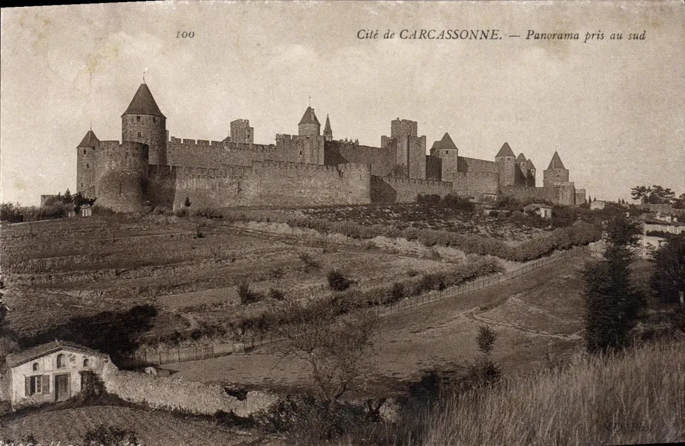 Cité de CARCASSONNE — Panorama capturado ao sul — n° 100 - Frente