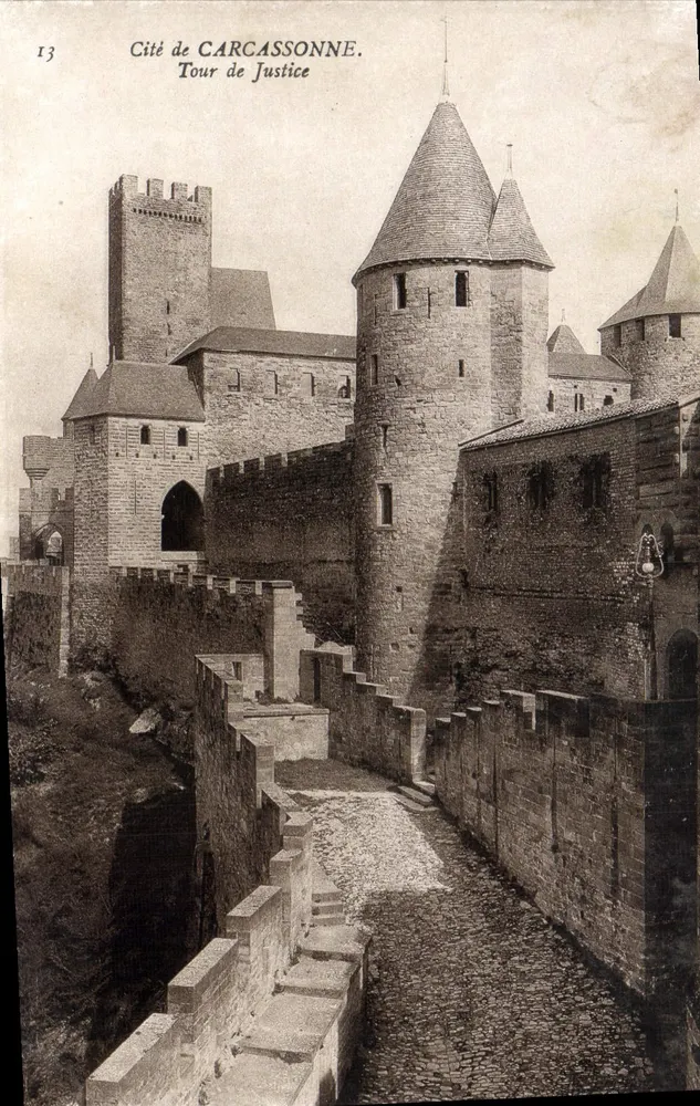 Cidade de CARCASSONNE. Torre da Justiça — editor desconhecido, n° 13 - Frente