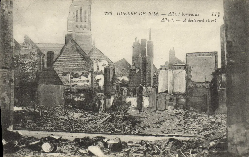Albert — Rua destruída após bombardeio — série 226, editor LL - Frente