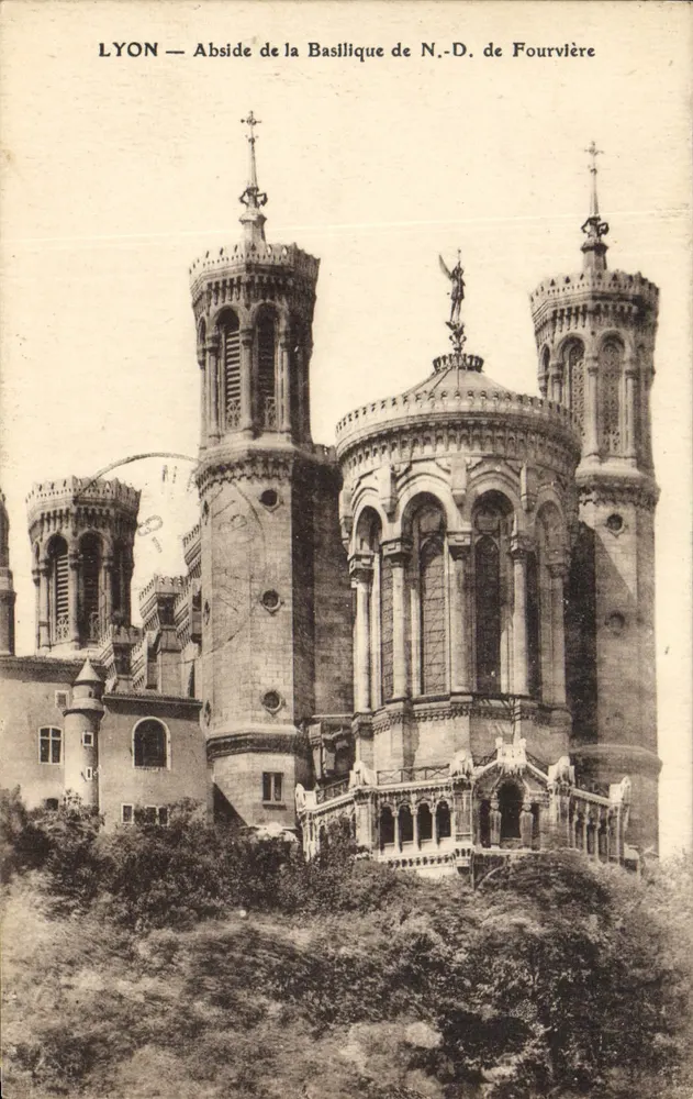 LYON — Abside da Basílica de N.-D. de Fourvière - Frente