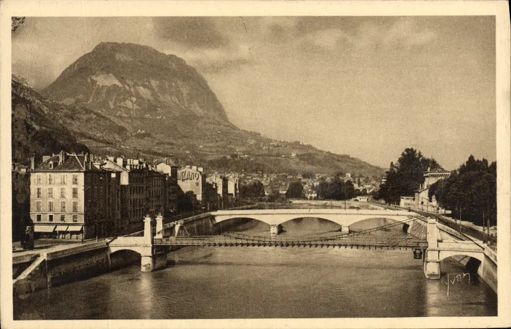 Grenoble (Isère) — Allgemeiner Blick auf die Quais, Tronche und Saint-Eynard — Les Éditions d'Art Yvon, Paris - Vorderseite