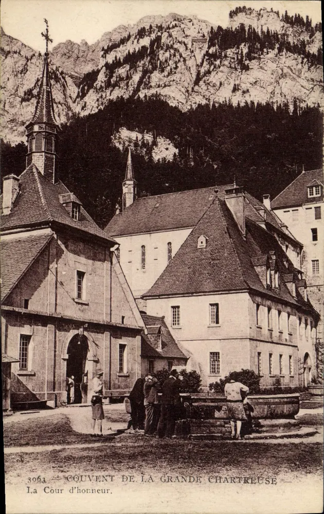 Convento da Grande Chartreuse — A Cour d'honneur — Fototipia A.D.I.A. (Sankt Roch) - Frente