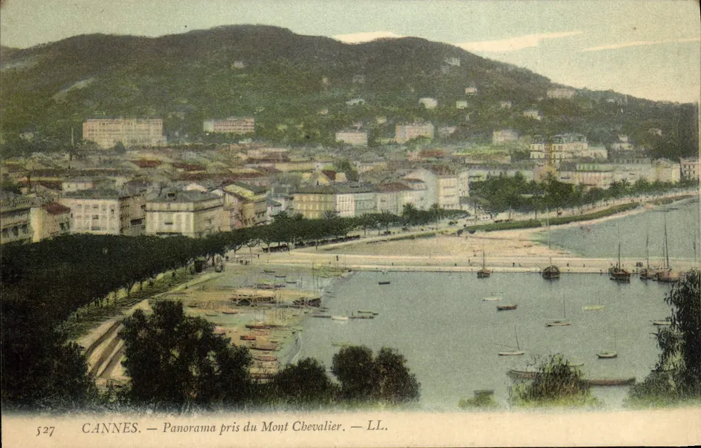 CANNES — Panorama tirado do Mont Chevalier — LL. n° 527 - Frente