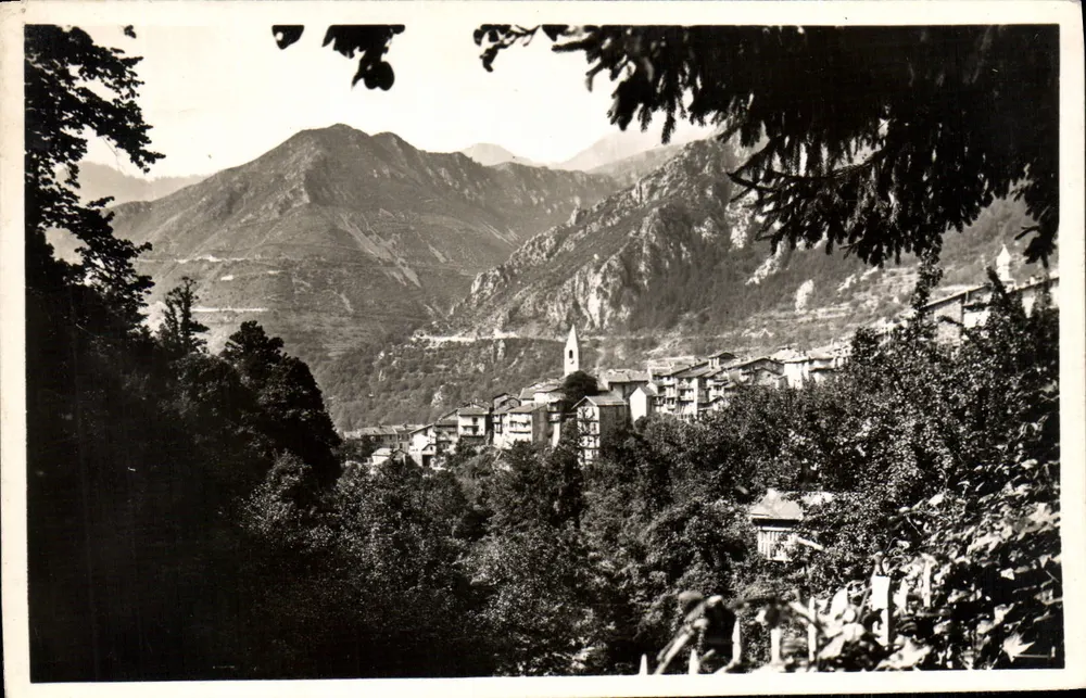 St-Martin-Vésubie — Vista geral — Fotografia Verdadeira, Tordó - Frente