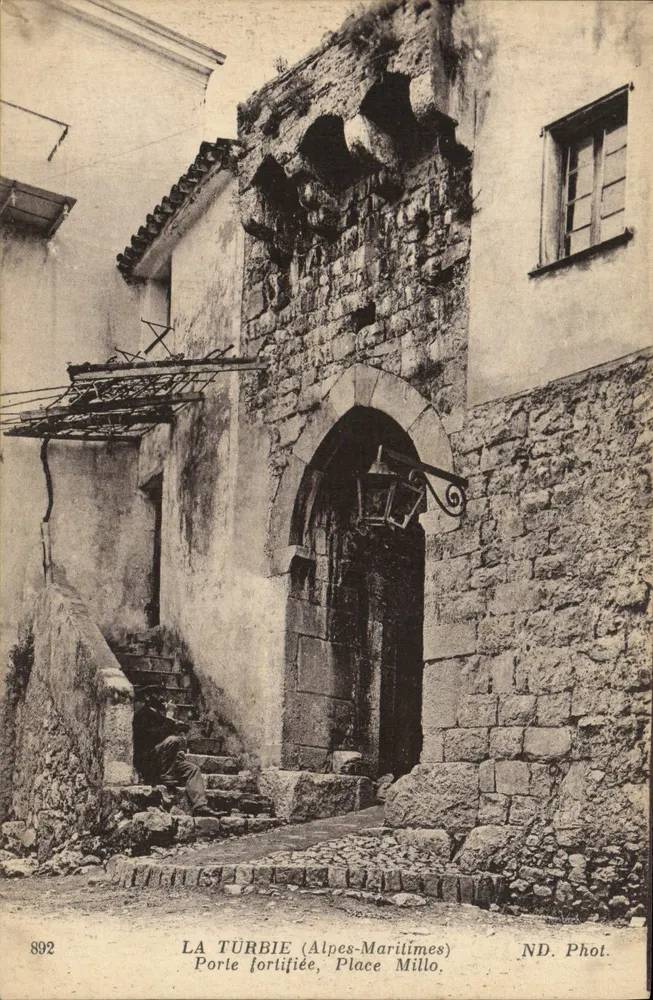La Turbie (Alpes-Maritimes) — Verstärkte Pforte, Place Millo — ND. Phot. n°892 - Vorderseite