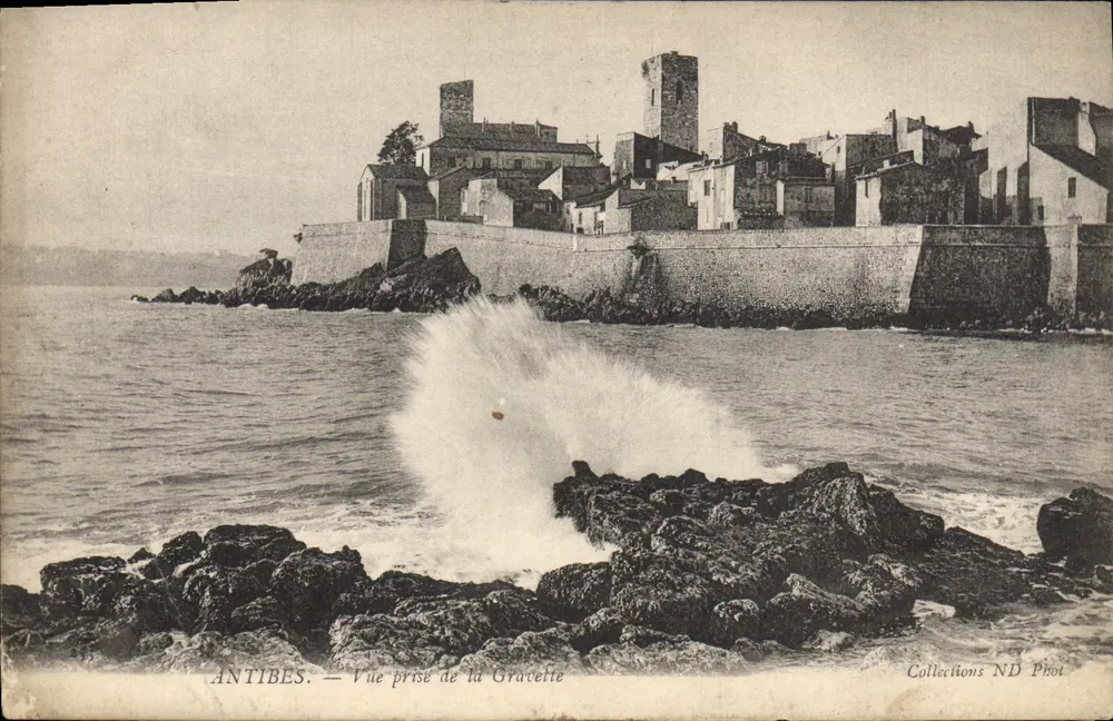Antibes — Vista tirada da Gravette — Collections ND Phot - Frente