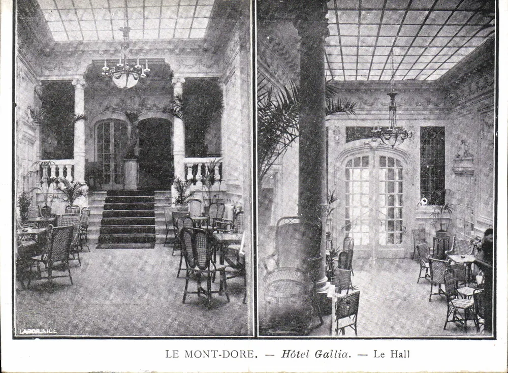 Le Mont-Dore — Hôtel Gallia — Le Hall - Frente
