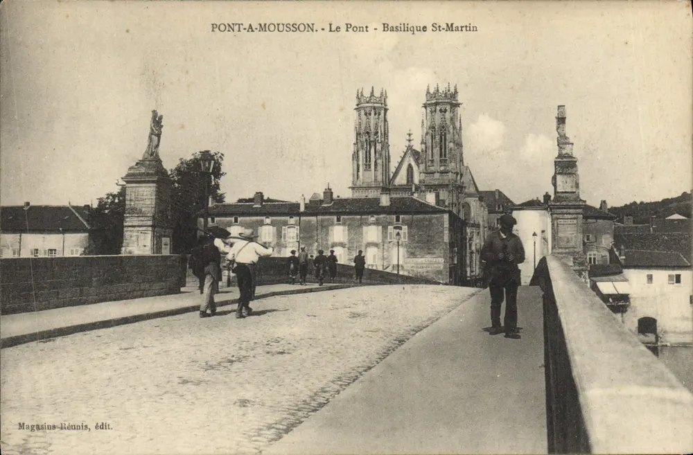 Pont-A-Mousson - O Ponte - Basílica de São Martinho — Magasins Liénnis, editor - Frente