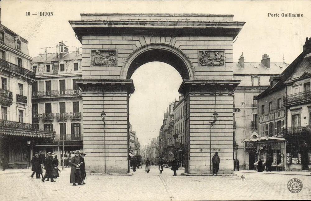 Dijon — Porta Guillaume — editor anônimo, n° 10 - Frente